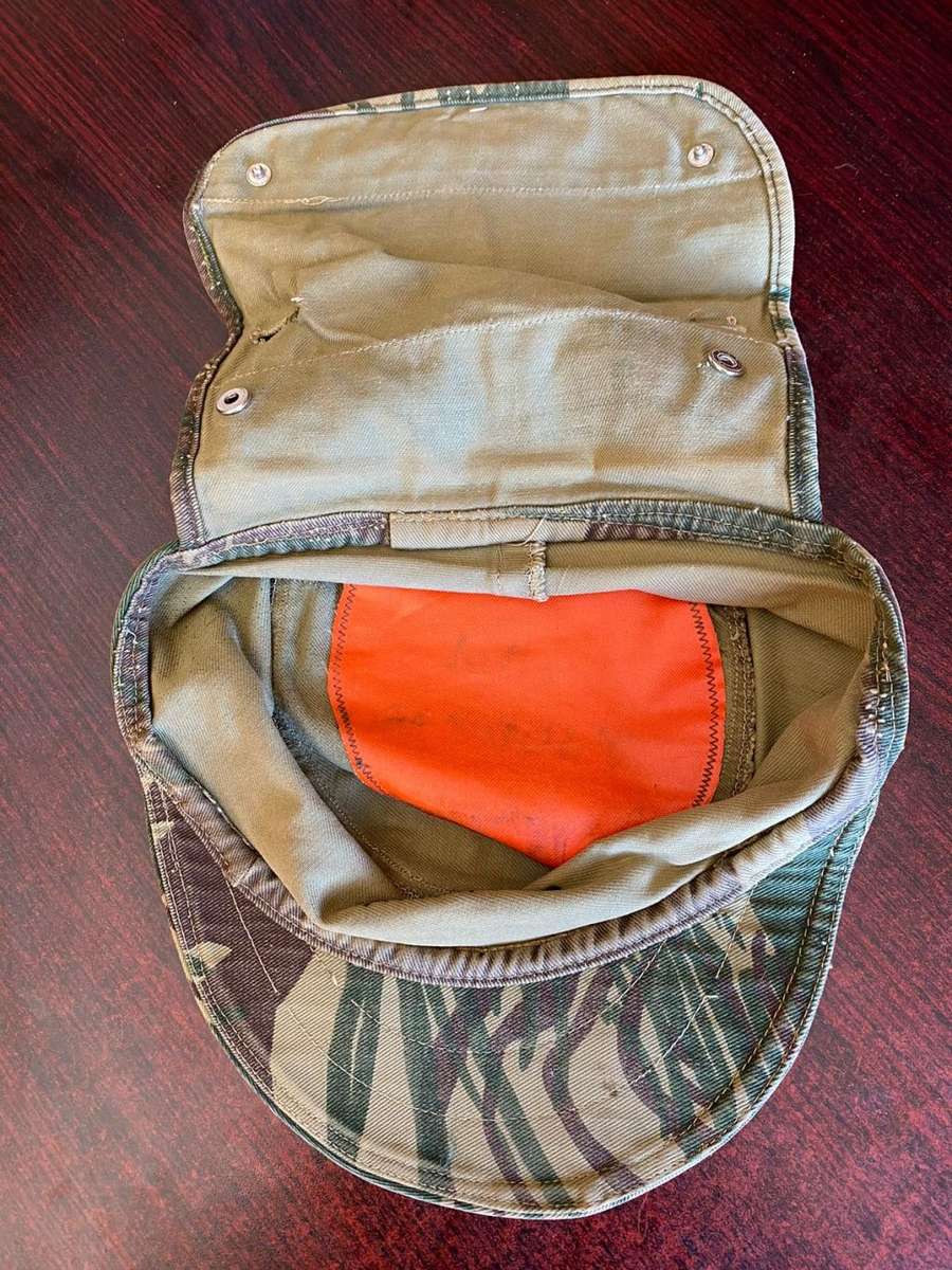 RHODESIAN CAMO FLAP CAP WITH SCARCE REFLECTIVE INNER-BELONGED TO TREDGOLD-HE WAS WITH THE RHODESIAN