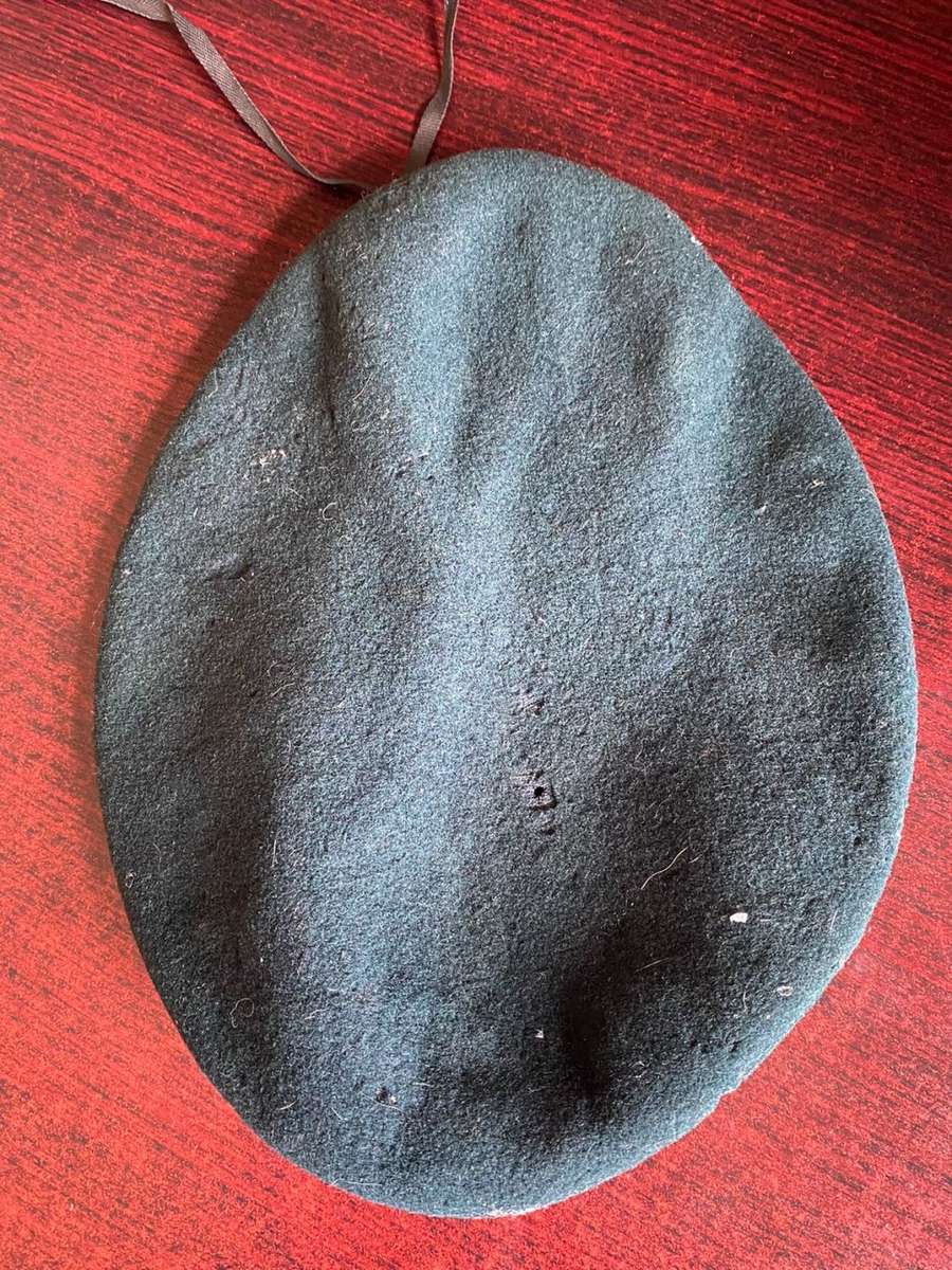 RHODESIA RLI BERET-INSIDE RING MEASURES 50CM-ANODISED CAP BADGE-CONDITION WORN