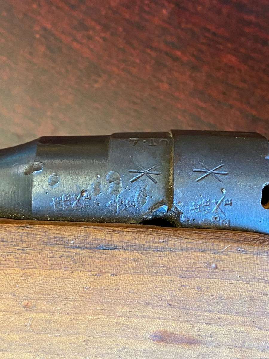 .303 DACTIVATED RIFLE(CAN ONLY BE USED AS A ORNAMENT-TOTAL LENGTH 107CM-PLEASE LOOK AT PICS FOR MARK