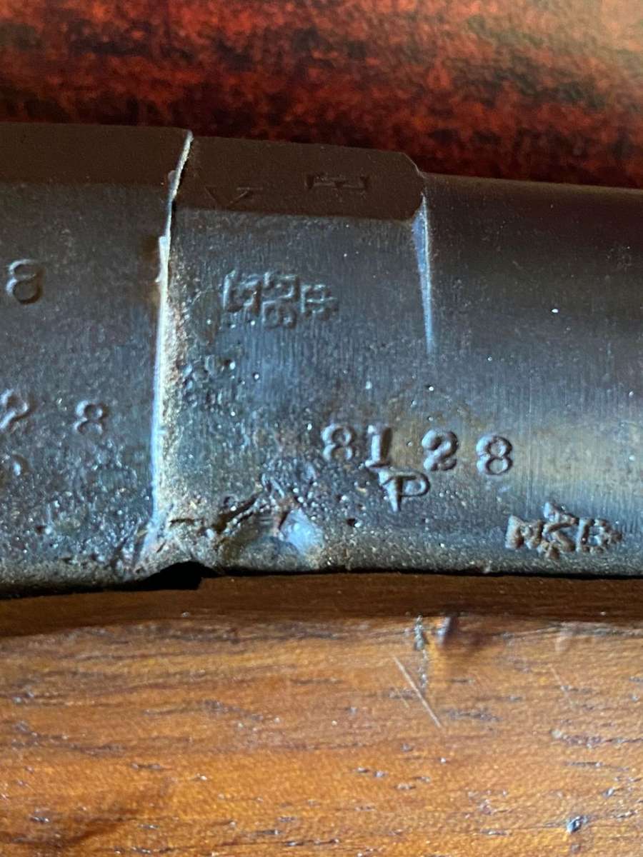 .303 DACTIVATED RIFLE(CAN ONLY BE USED AS A ORNAMENT-TOTAL LENGTH 107CM-PLEASE LOOK AT PICS FOR MARK