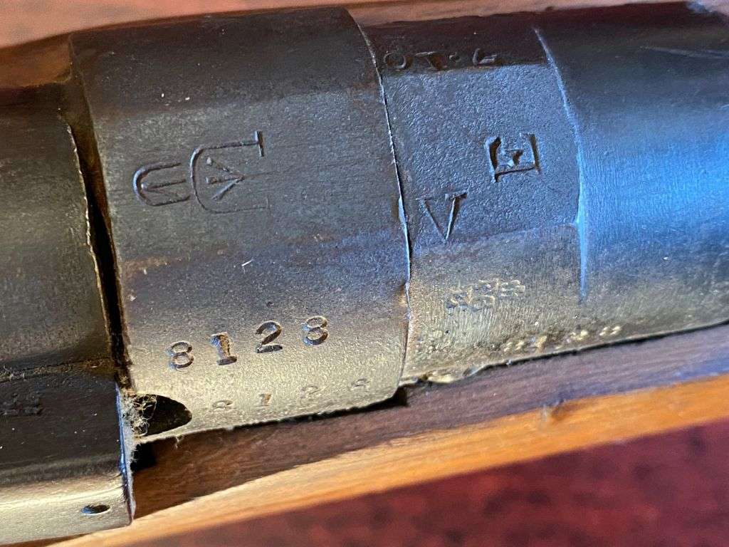 .303 DACTIVATED RIFLE(CAN ONLY BE USED AS A ORNAMENT-TOTAL LENGTH 107CM-PLEASE LOOK AT PICS FOR MARK