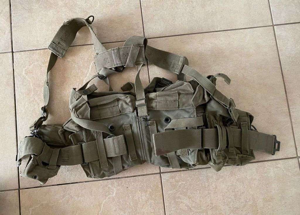 COMPLETE SADF PATTERN 73 SKELETON KIT BELT/ 4X AMMO POUCHES/KIDNEY POUCHES/ YOKE-GOOD CONDITION