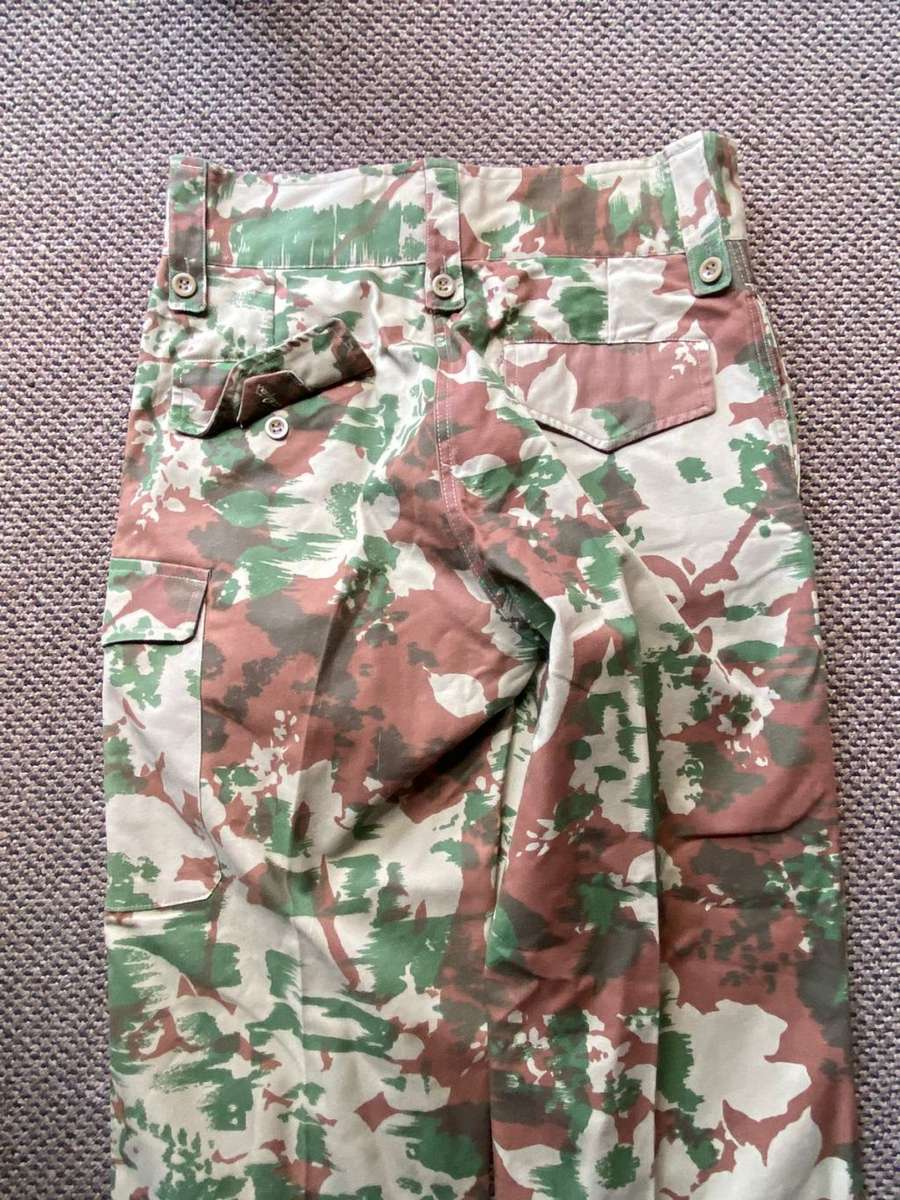 SA POLICE SPECIAL TASK FORCE 1ST PATTERN CAMO TROUSERS -SIZE 32,WITH PIPE LENGTH OF 76CM-LABELLED AN