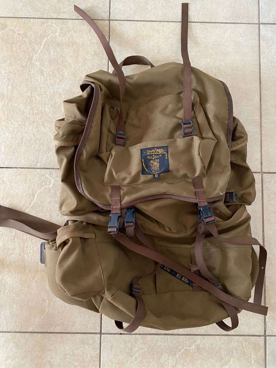 KARRIMOR KS100E JAGUAR BACK PACK-VERY GOOD CONDITION AND COMPLETE CONDITION WITHOUT ANY DAMAGE-PRIVA