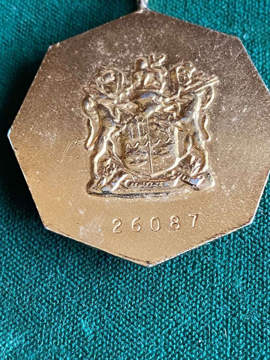 SADF FULL SIZE PRO PATRIA MEDAL-EARLY 1ST TYPE WITH SWIVEL SUSPENDER AND LOW NO.-MADE BY METAL ART-