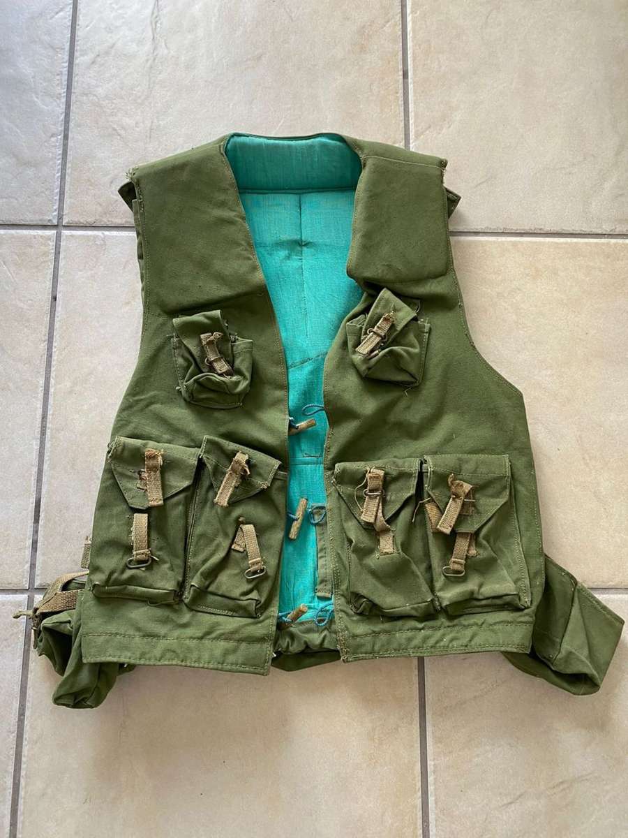 ORIGINAL RHODESIAN FIREFORCE JACKET-THIS JACKET COMES WITH VERY SCARCE SONNY PRODUCTS-SALISBURY,MAKE