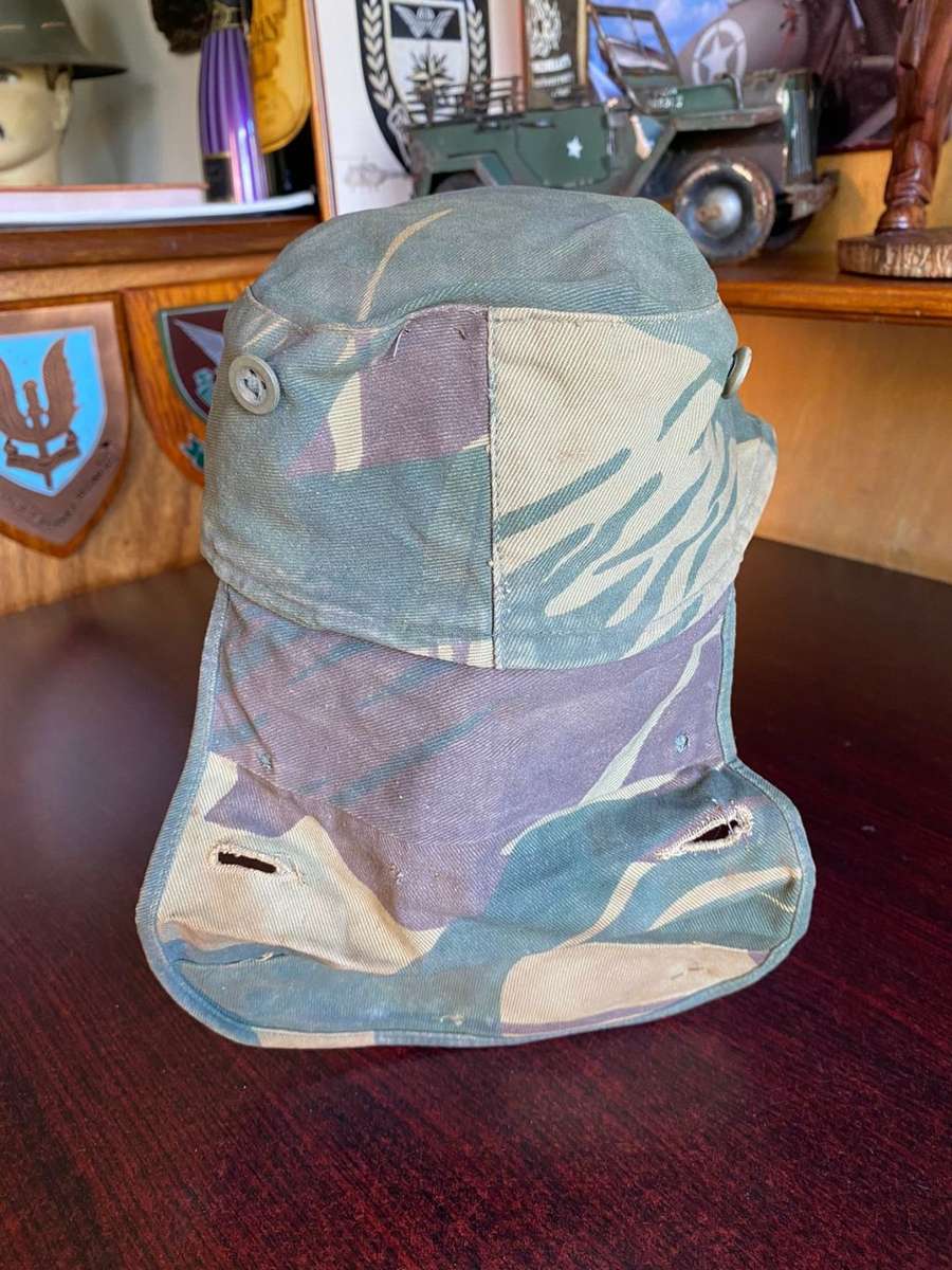 RHODESIAN CAMO FLAP CAP-ORIGINAL BATTLE USED- INSIDE RING MEASURES 57 CM -BUTTONS COMPLETE