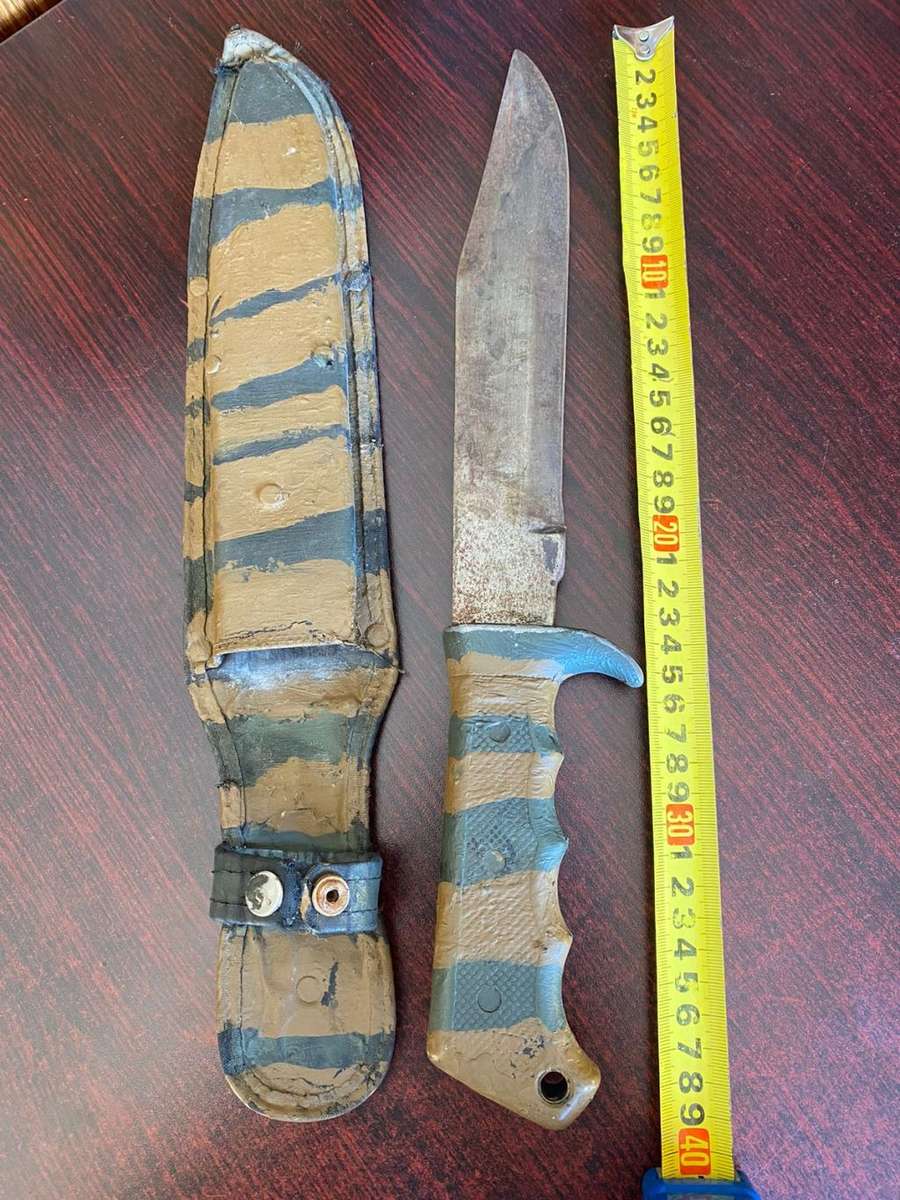 ORIGINAL RECCE USED,CUSTOMISED BOWIE KNIFE,CAMO PAINTED-VERY LARGE,KNIFE MEASURES 39CM IN TOTAL-THIS