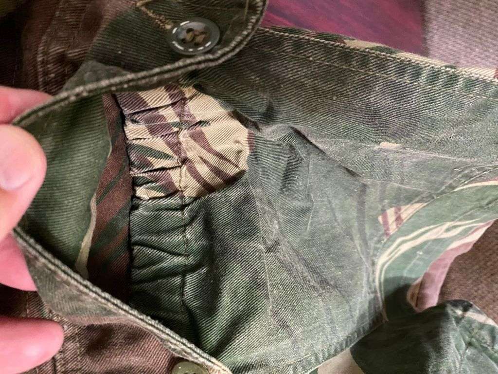 RHODESIAN CAMO JACKET,LABELLED AND NAMED TO HALL 110-971-BLOOD GROUP A RH NEG.-SIZE MEDIUM TO LARGE-