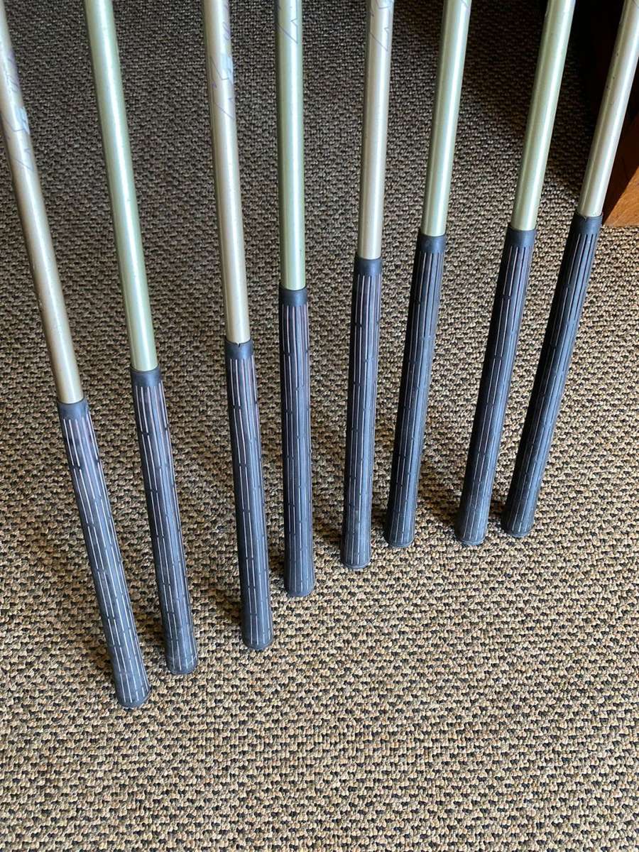 LADIES SET OF IRONS-HAREY PENICK-THE FOLLOWING 4-5-6-7-8-9-10-SW 8 IN TOTAL