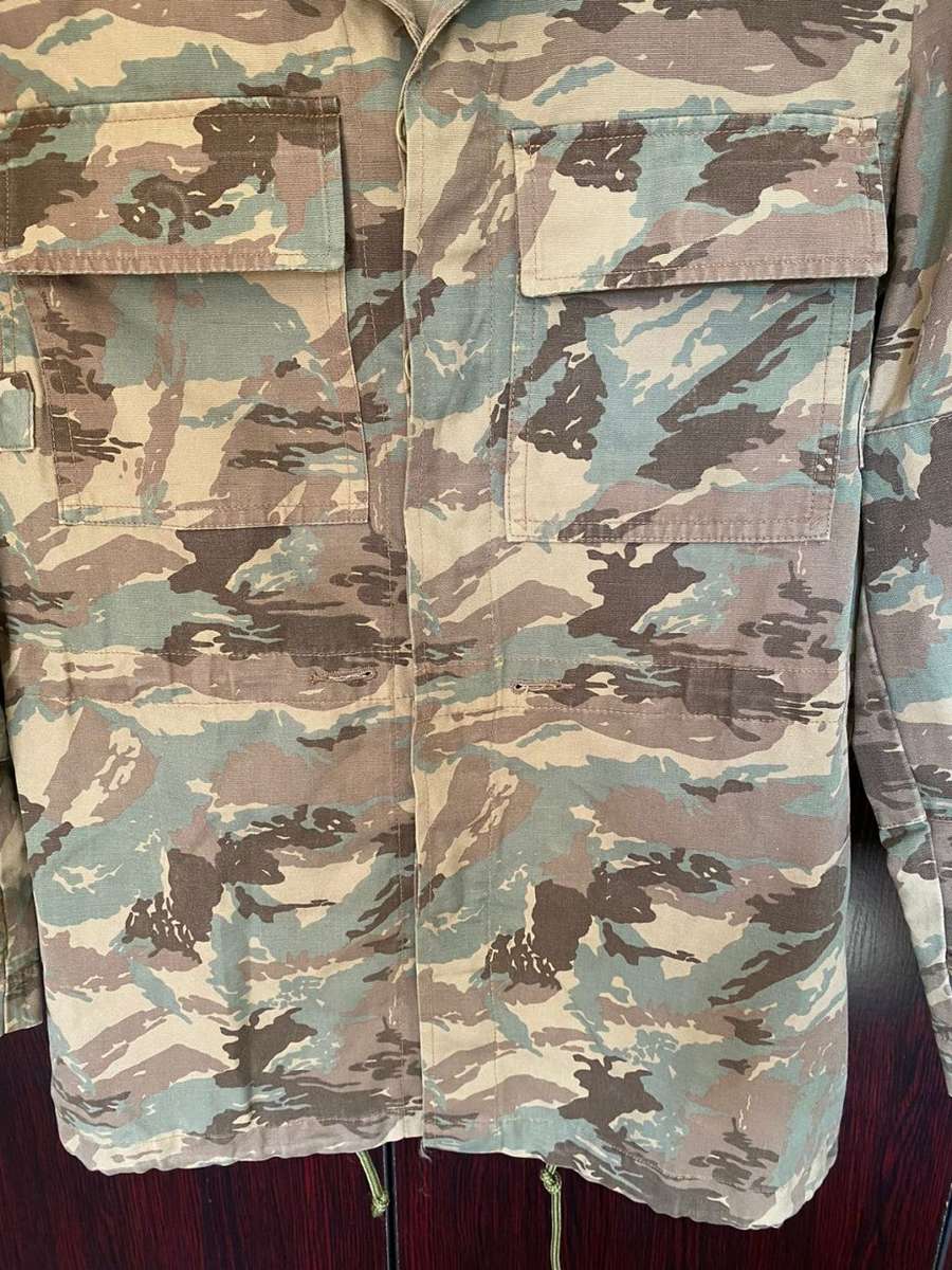 32 BATTALION,WINTER PATTERN CAMO,JACKET-SIZE MEDIU-MEASURES 54 CM ARMPIT TO ARMPIT-USED BUT GOOD CON