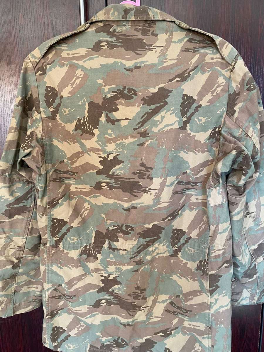 32 BATTALION,WINTER PATTERN CAMO,JACKET-SIZE MEDIU-MEASURES 54 CM ARMPIT TO ARMPIT-USED BUT GOOD CON