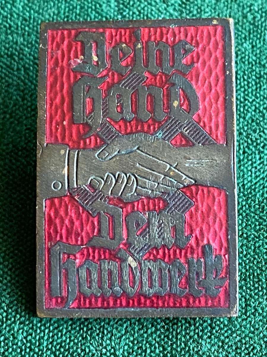 GERMAN ENAMEL TINNY BADGE STICK PIN INTACT-MEASURES 36 X 25 MM