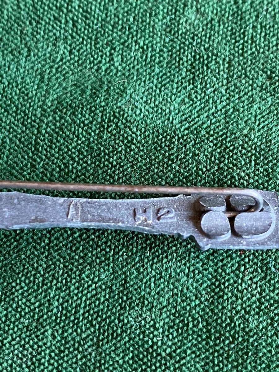 GERMAN WW2 GRENADE STICK PIN-MEASURES 33 MM
