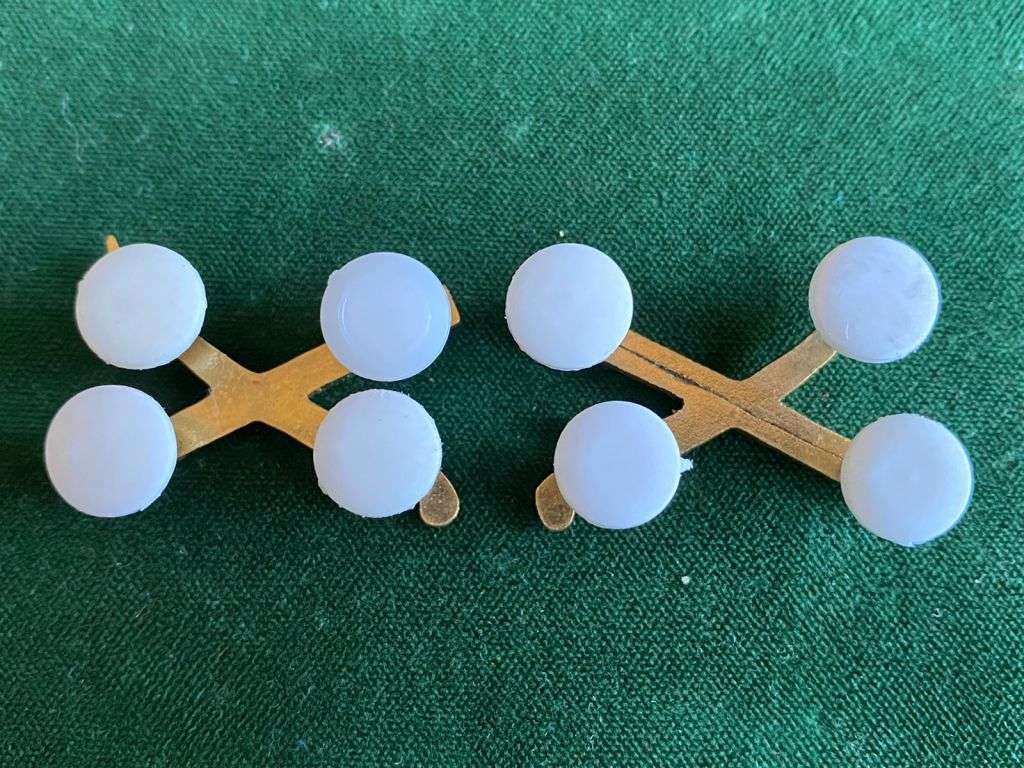 ARMY GENERAL, GILDING METAL,MESS DRESS RANK BADGE-MATCHING PAIR-ALSO WORN BY SAAF,SAMS AND SAP-PINS