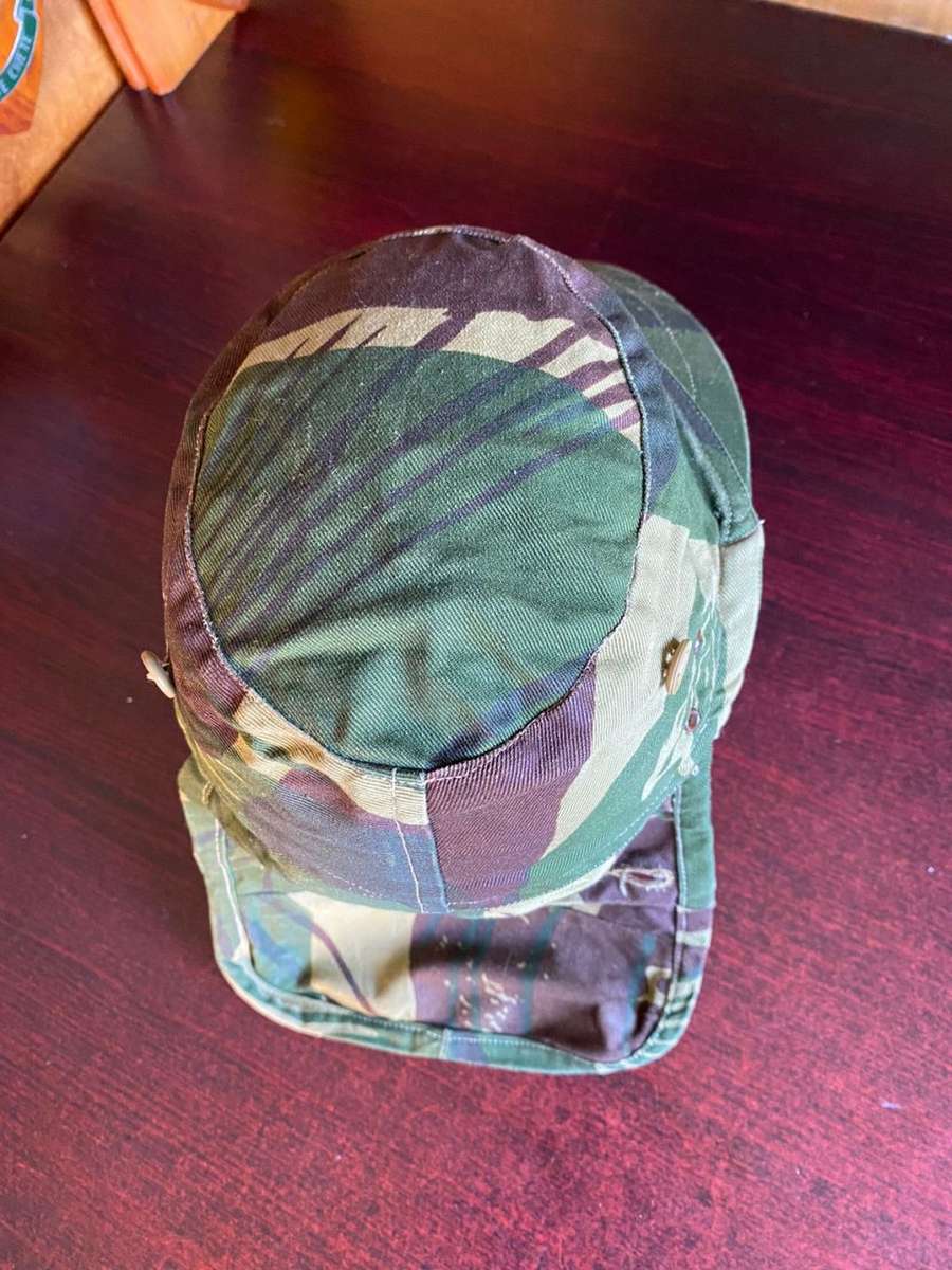 ORIGINAL RHODESIAN CAMO FLAP CAP-SIZE 57-THE CAP IS IN VERY GOOD CONDITION-ALMOST UNWORN