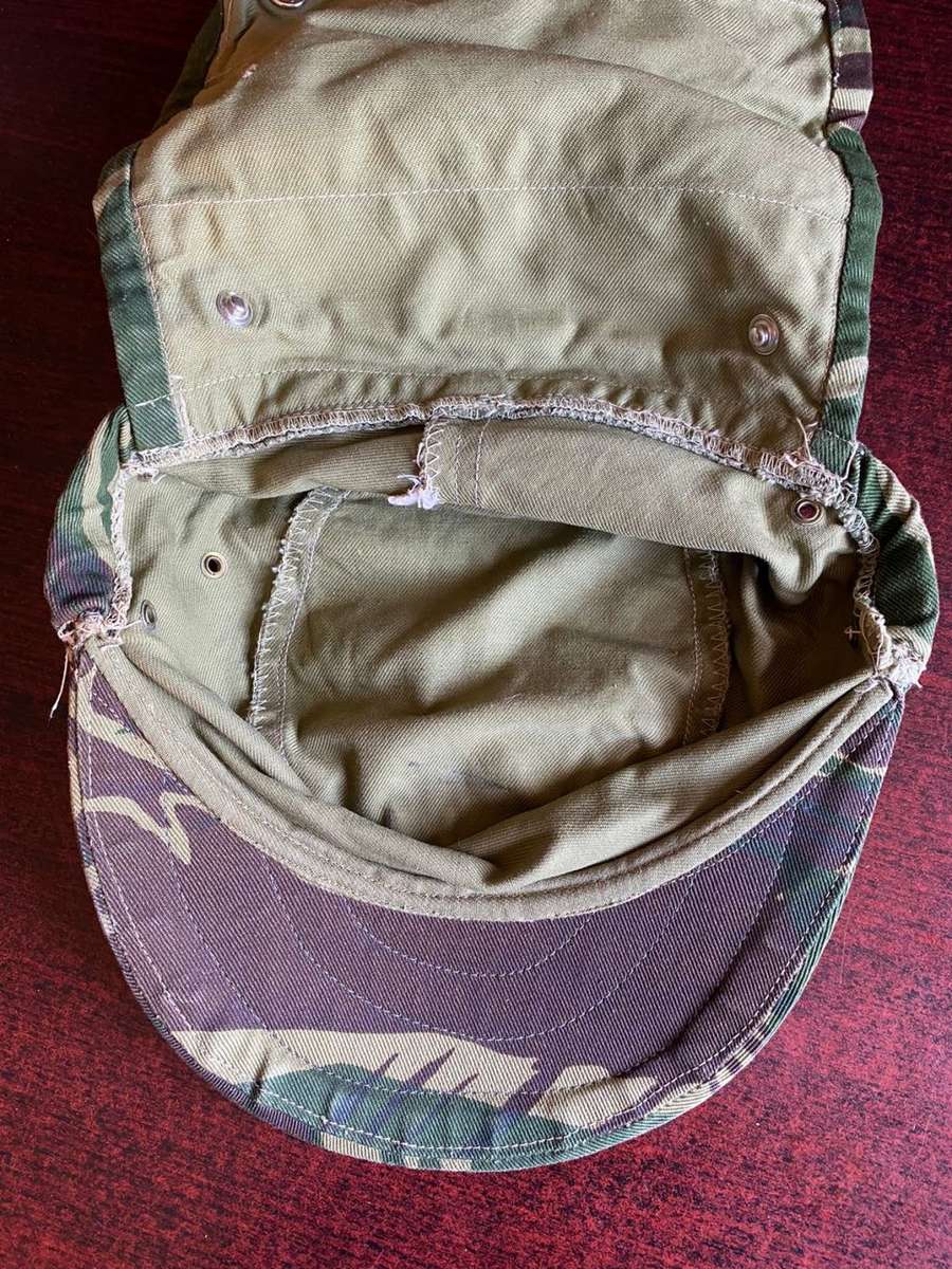 ORIGINAL RHODESIAN CAMO FLAP CAP-SIZE 57-THE CAP IS IN VERY GOOD CONDITION-ALMOST UNWORN