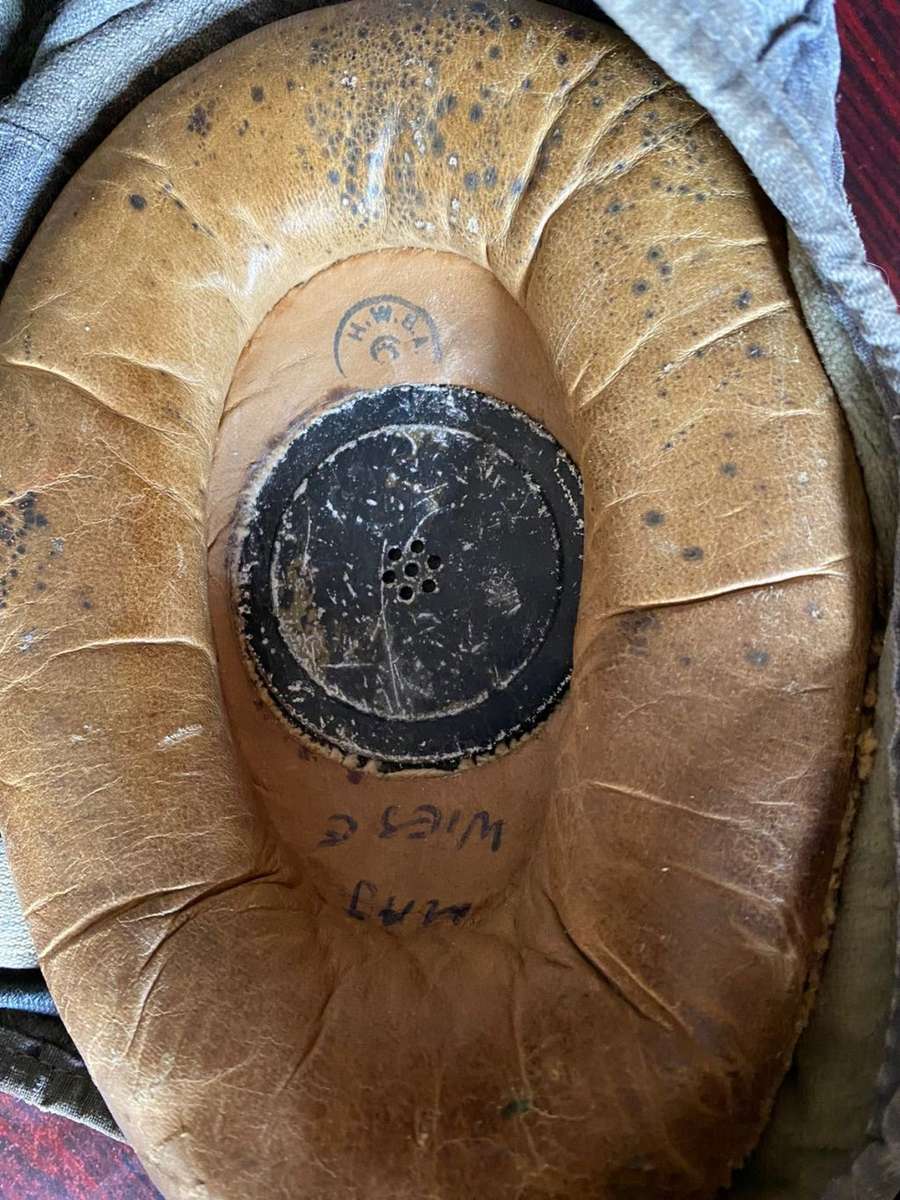 SAAF MK1A PILOTS HELMET WITH OXYGEN MASK,CIRCA 1970`S-USED BY SKELETON-MIRAGE 111 AND HARVARD PILOTS