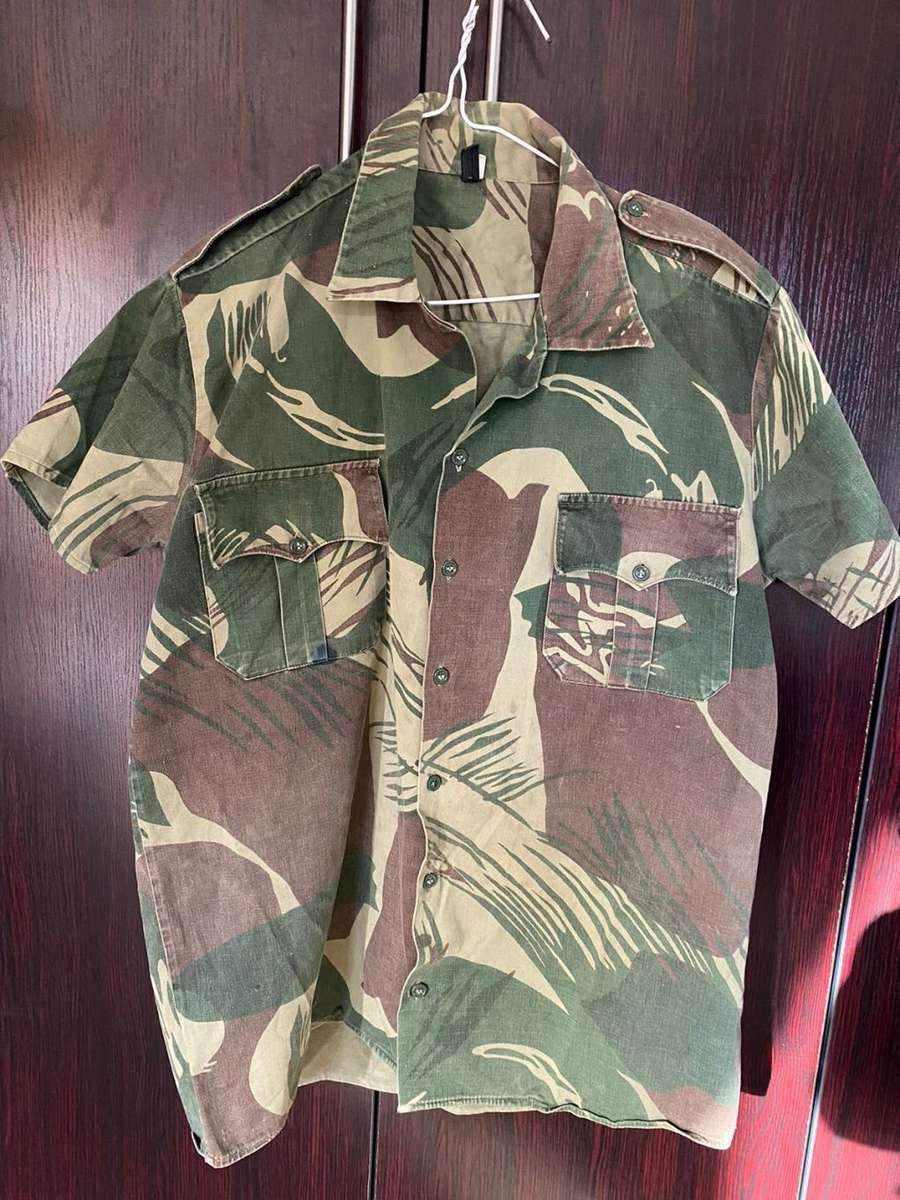 RHODESIAN CAMO,SHORT SLEEVE SHIRT BATTLE USED,BUT STILL GOOD CONDITION-SIZE LARGE-MEASURES 60 CM ARM