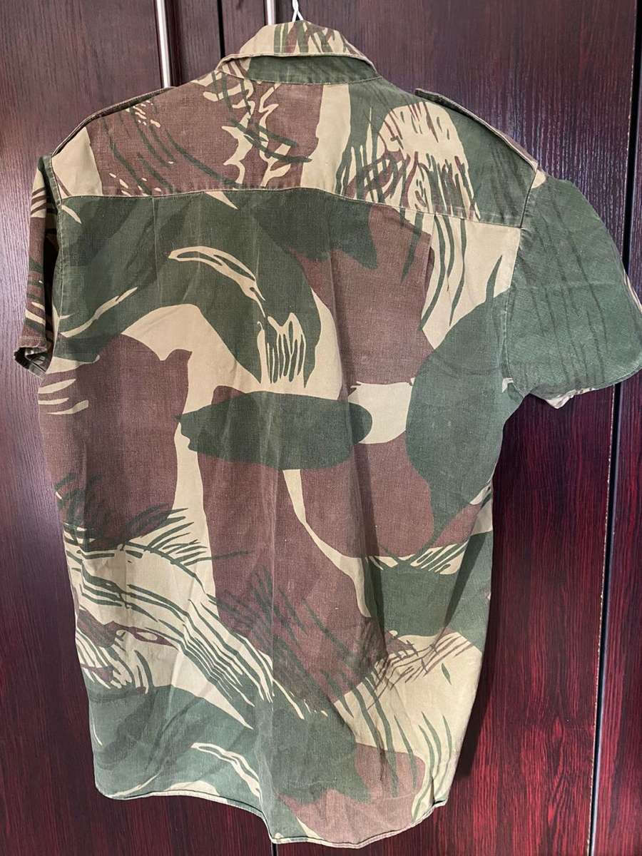 RHODESIAN CAMO,SHORT SLEEVE SHIRT BATTLE USED,BUT STILL GOOD CONDITION-SIZE LARGE-MEASURES 60 CM ARM
