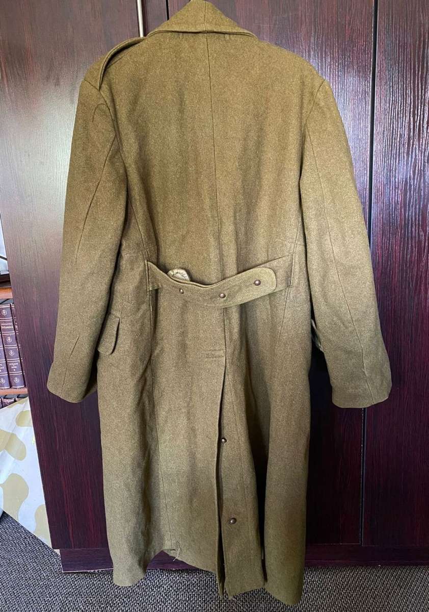 GREAT COAT(AAPJAS)WITH PLASTIC BUTTONS-SIZE MEDIUM-MEASURES 54CM ARMPIT TO ARMPIT-GOOD CONDITION