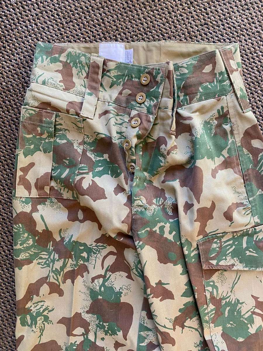 POLICE TASK FORCE 2ND PATTERN CAMO TROUSERS-LABELLED-SIZE 30-PIPE LENGTH MEASURES 79CM