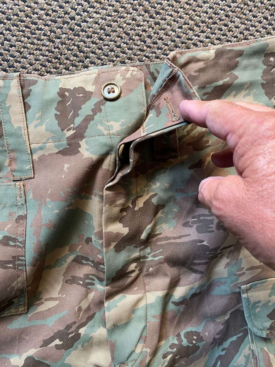 32 BATTALION (WINTER PATTERN) TROUSERS-SIZE 32 TO 34 -PIPE LENGTH 80CM-VERY GOOD CONDITION WITHOUT A