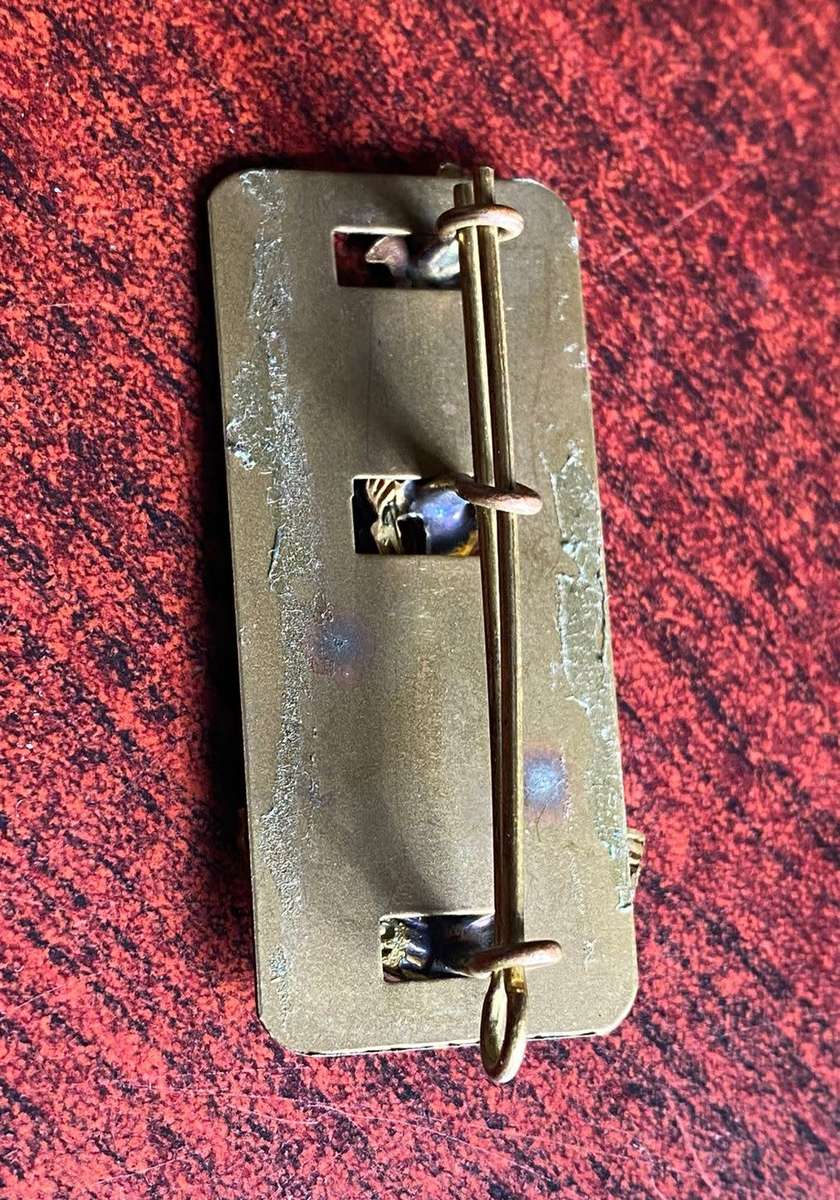 RHODESIAN CORPS OF SIGNALS,CAP BADGE,WORN 1970-80-LUGS INTACT