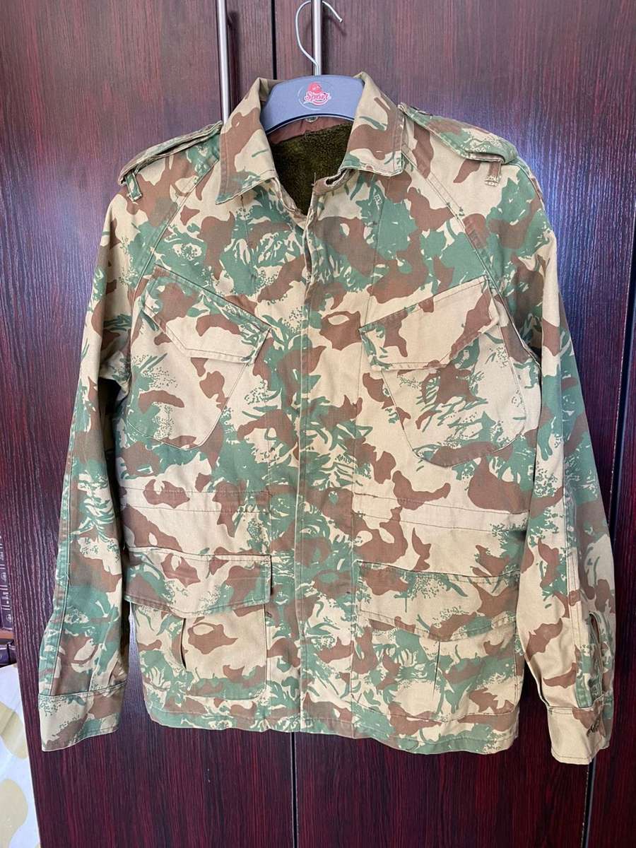POLICE TASK FORCE 2ND PATTERN CAMO JACKET,WITH REMOVABLE WOOL INNER-SIZE MEDIUM-MEASURES 55CM ARMPIT