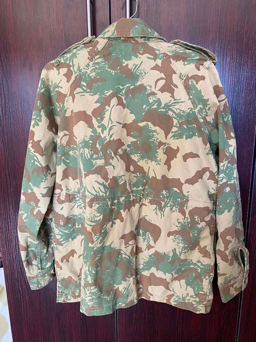 POLICE TASK FORCE 2ND PATTERN CAMO JACKET,WITH REMOVABLE WOOL INNER-SIZE MEDIUM-MEASURES 55CM ARMPIT