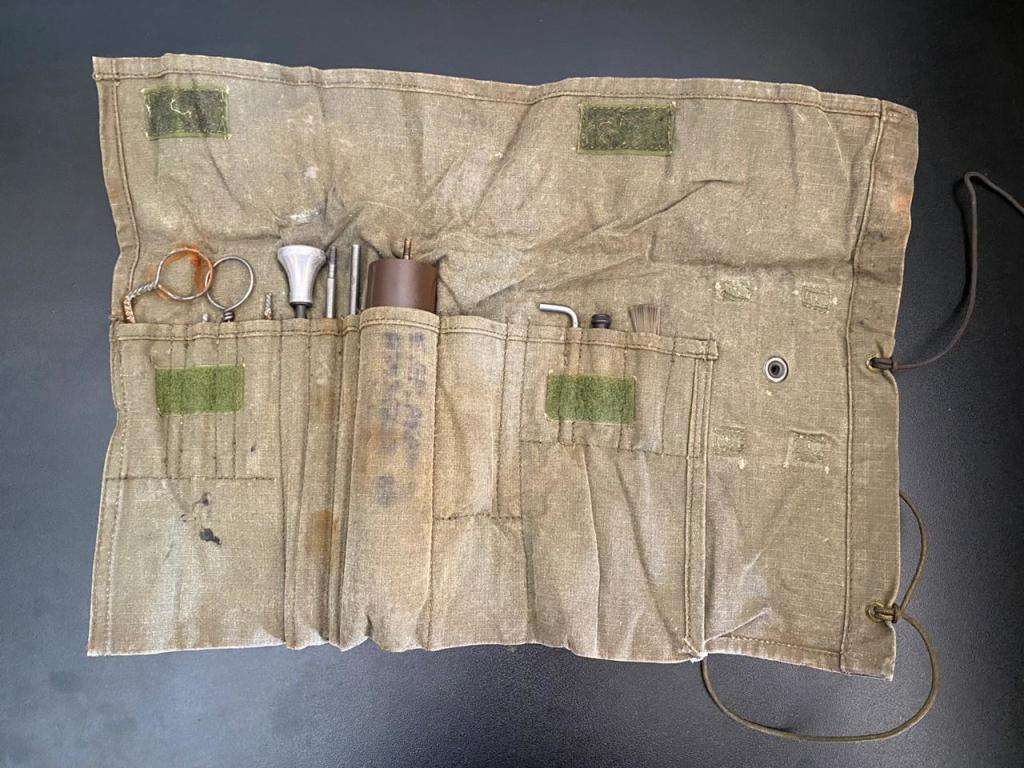 R4 RIFLE CLEANING KIT-COMPLETE