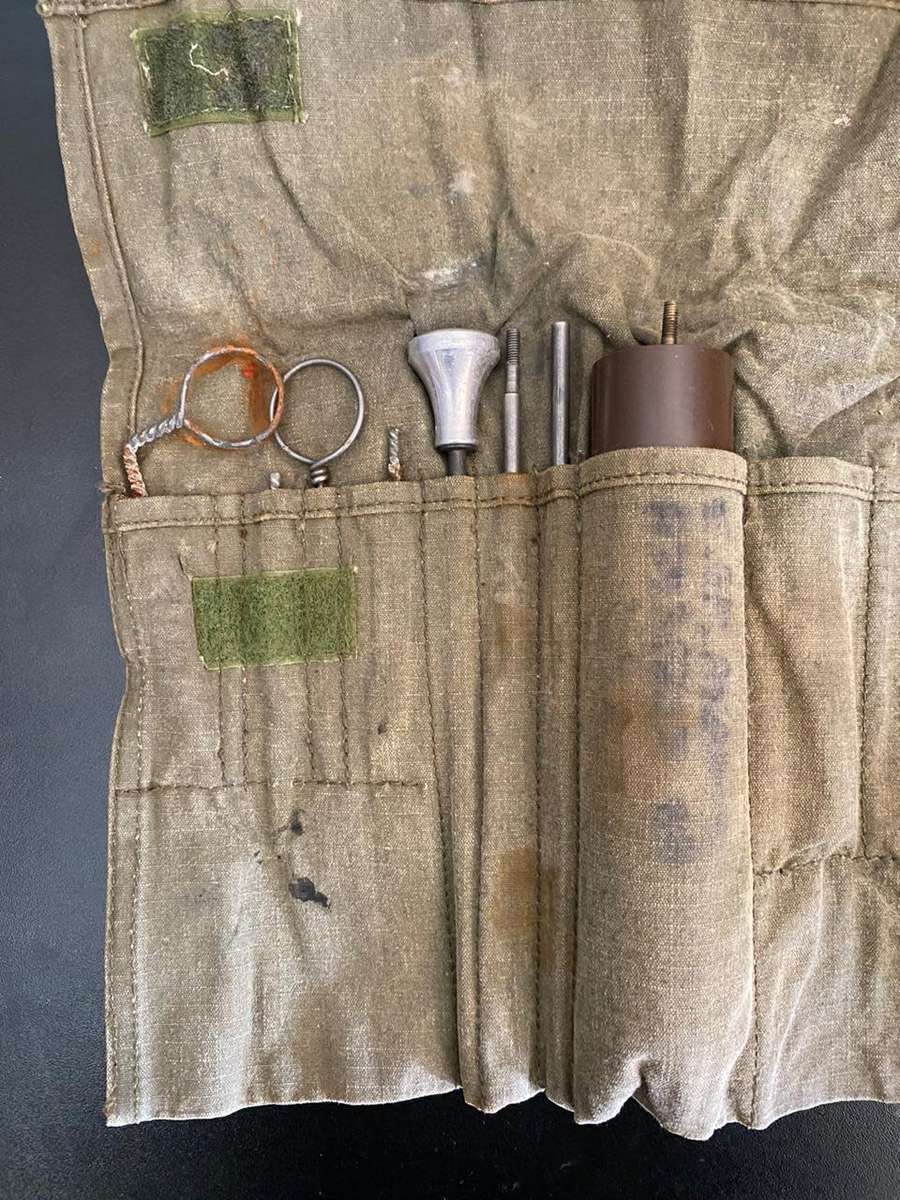 R4 RIFLE CLEANING KIT-COMPLETE