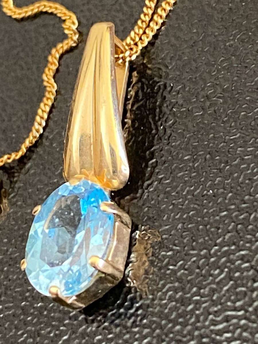 14 CT YELLOW GOLD (575)CHAIN WITH PENDANT-WITH AQUAMARINE STONE-TOTAL LENGTH FOR CHAIN 43CM-TOTAL WE