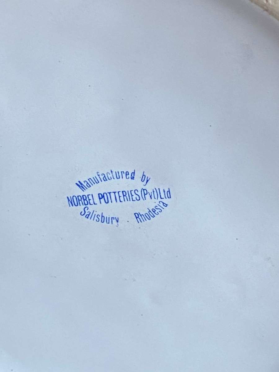 LARGE RHODESIAN OPERATION HURRICANE MUG-NOBEL POTTERIES STAMP-HEIGHT 20 CM-GOOD CONDITION WITH NO DA