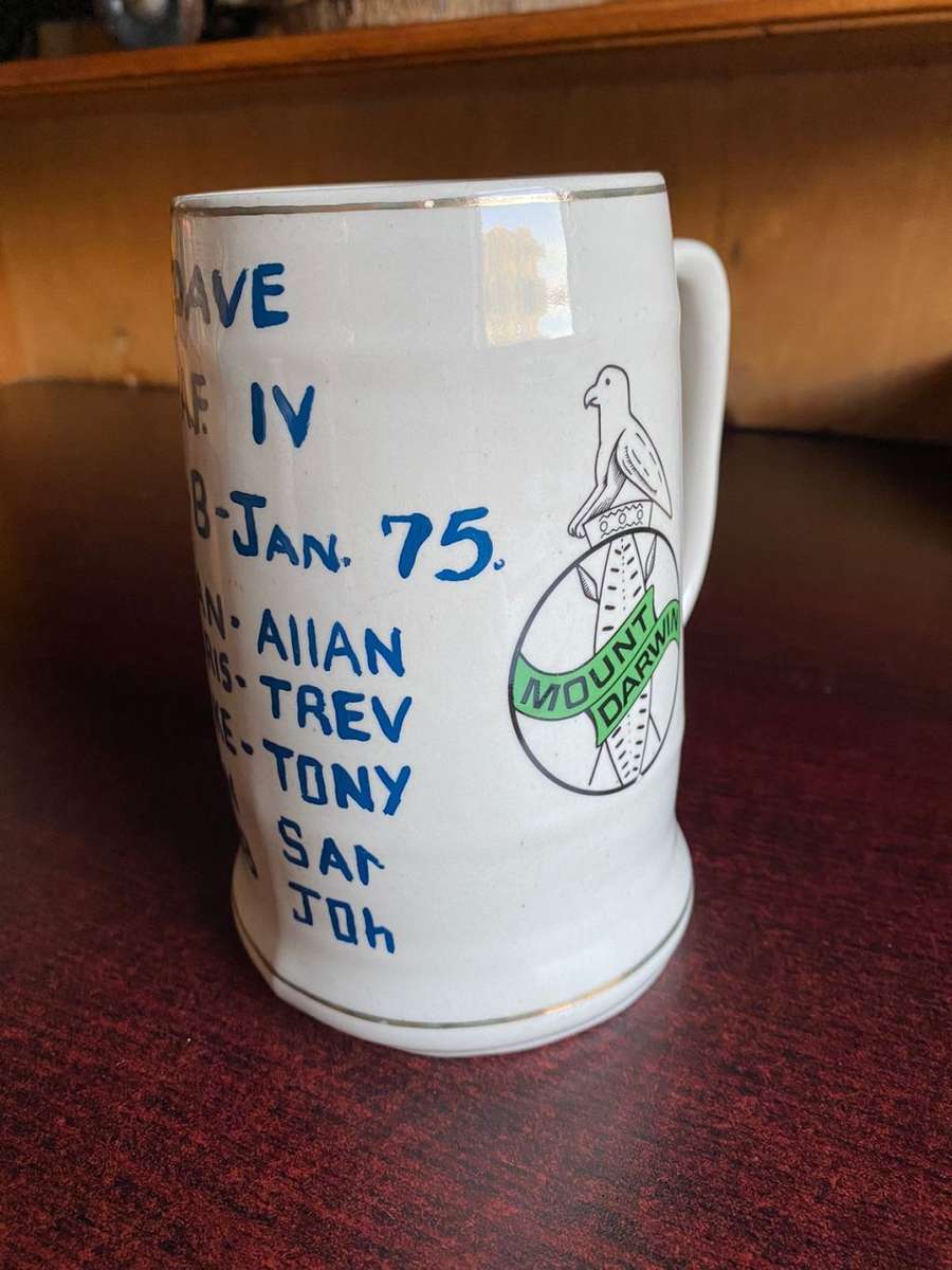 RHODESIAN MOUNT DARWIN MUG-NORBEL POTTERIES MAKERS STAMP-HEIGHT 15 CM-GOOD CONDITION WITH NO DAMAGE