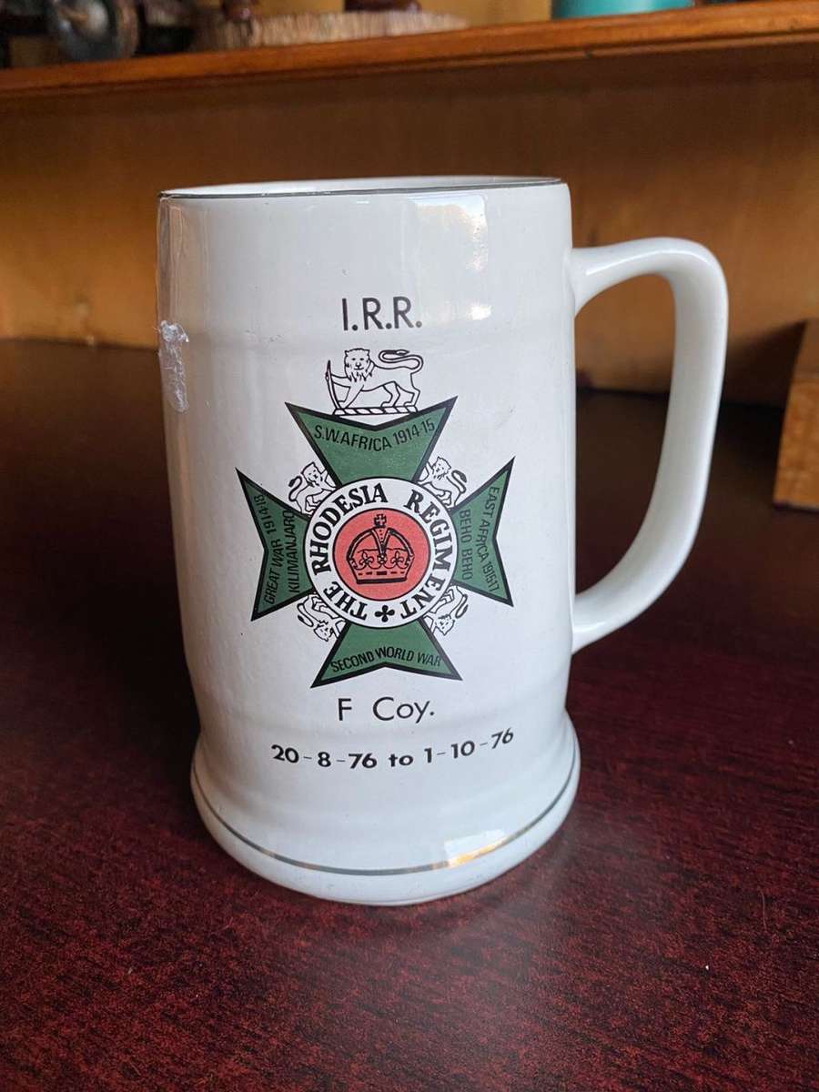 RHODESIA REGIMENT F COY MUG-NORBEL POTTERIES MAKERS STAMP-HEIGHT 15CM-GOOD CONDITION WITH NO DAMAGE