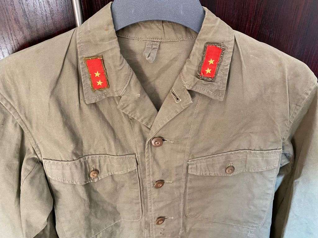 AUTHENTIC JAPANESE WW2 TROPICAL UNIFORM JACKET-SCARCE ORIGINAL ITEM-STILL IN GOOD CONDITION