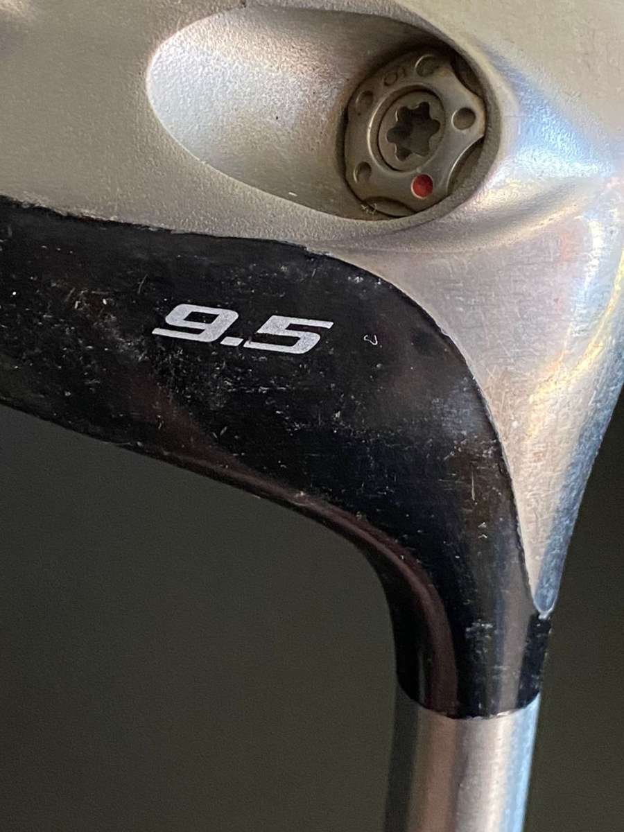 TAYLERMADE R7-TITANIUM,9,5 DEGREES DRIVER-OVERALL LENGTH 116 CM