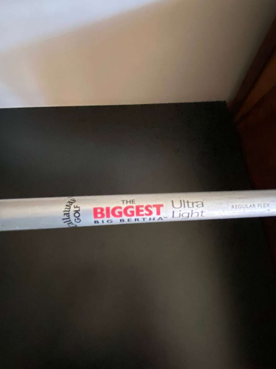 CALLAWAY GOLF 9 DEGREES-THE BIGGEST BIG BERTHA-OVERALL LENGTH 119CM