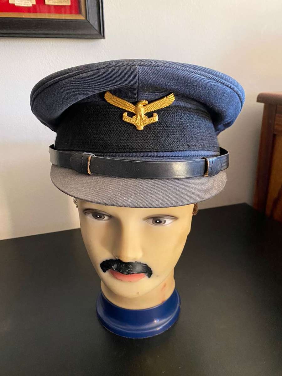 SAAF PEAKED CAP-WORN FROM 1960-BORDER WAR PERIOD-GOOD CONDITION
