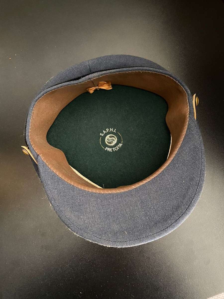 SAAF HIGH RANKING OFFICERS PEAKED CAP-BORDER WAR PERIOD-GOOD CONDITION