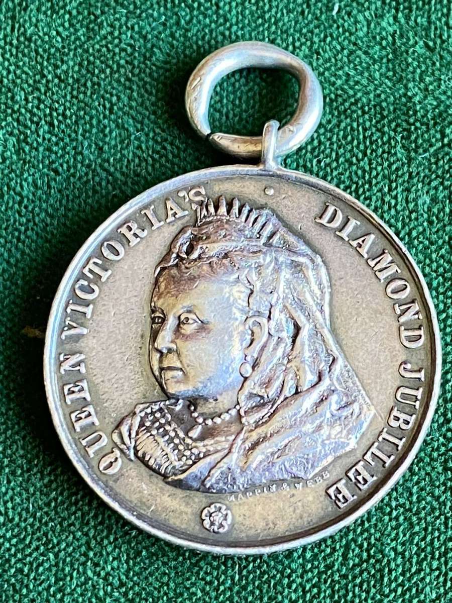 BOER WAR SPORTS 1897 CALEDONIAN SOCIETY OF JOHANNESBURG MEDAL-TOTAL WEIGHT 11,5G-DIAMETER 30 MM