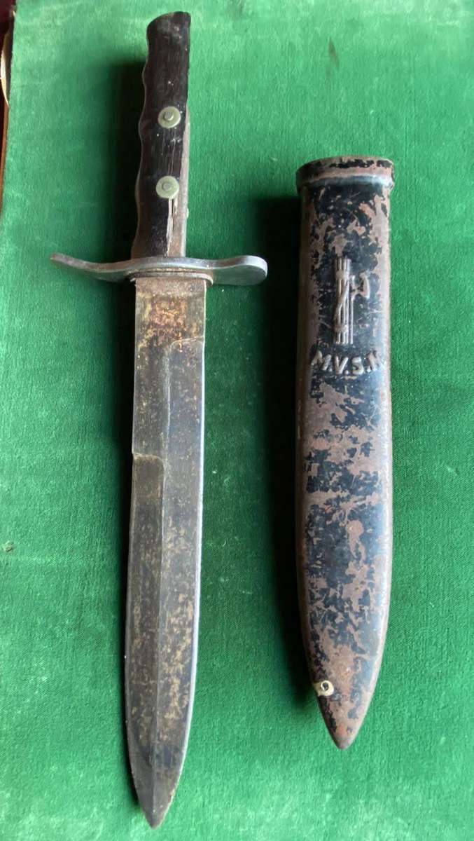 WW2 ITALIAN FACIST DAGGER- HANDLE DAMAGED