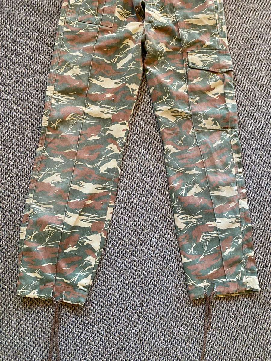 KOEVOET CAMO TROUSERS SIZE 32 WITH PIPE LENGTH OF 70CM-USED BUT GOOD CONDITION