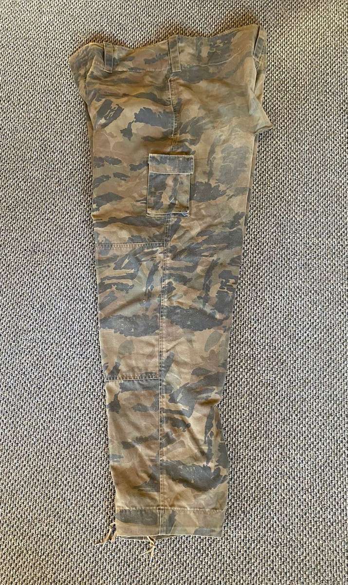 RAILWAY POLICE CAMO TROUSERS-SIZE 42- PIPE LENGTH 76-USED CONDITION-LABELLED AND DATED 1984-NEEDS RE