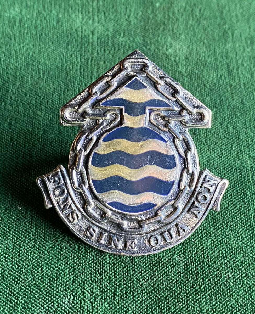 ORDNANCE SERVICES CORPS,CHROME AND ENAMEL CAP BADGE-APPROVED IN 1977-FIRST TYPE-2X SCREW LUGS