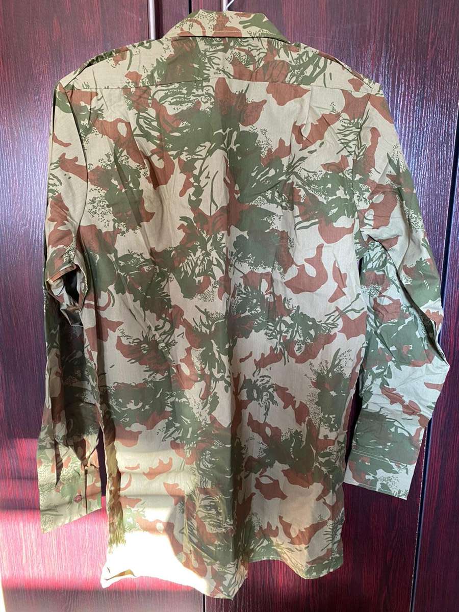 POLICE TASK FORCE 2ND PATTERN CAMO LONG SLEEVE SHIRT-SIZE LARGE-MEASRUES 58CM ARMPIT TO ARMPIT-CONDI