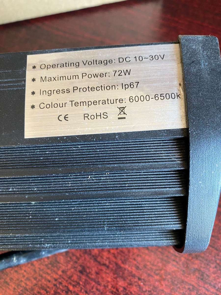 LED LIGHT BAR 33CM ORIGINAL PACKAGING-ONE BRACKET ONLY