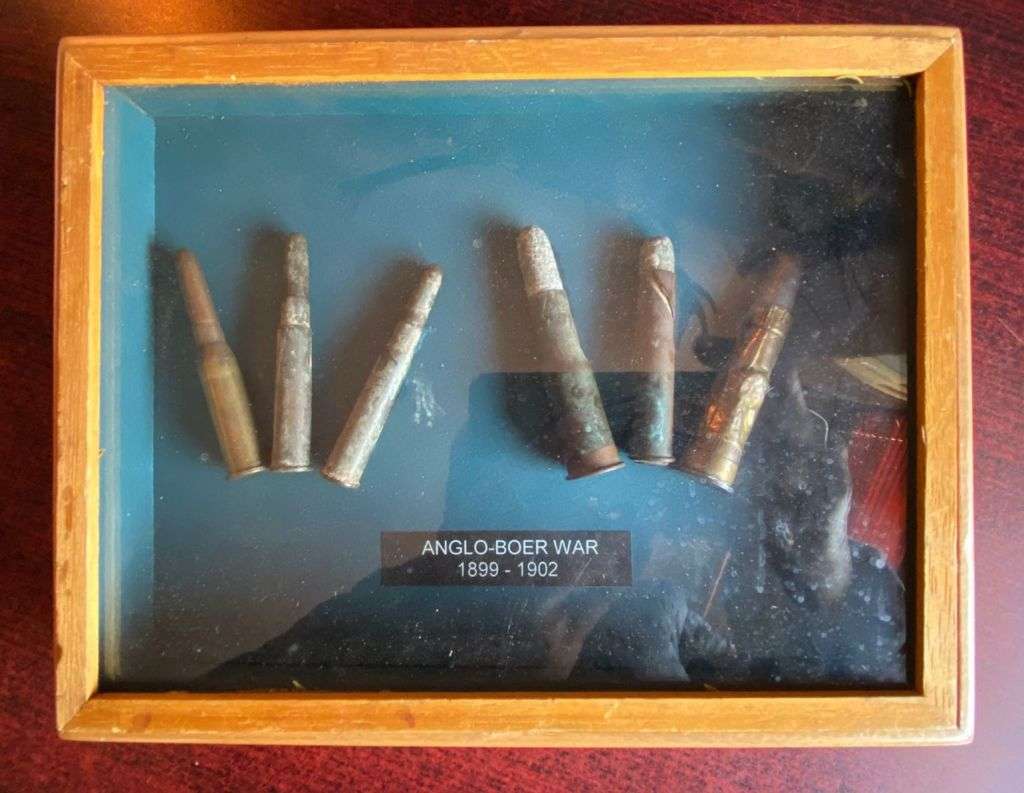 FRAMED ANGLO BOER WAR 1899-1902 BULLETS-MARTINI HENRY + MAUSER- FRAME MEASURES 25,5X20CM