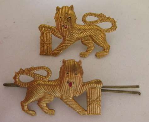 SA NAVY GILDING METAL CHIEF PETTY OFFICERS RIGHT & LEFT RANK BADGES.